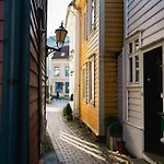 Unique & Cosy House In Center Apartman Bergen